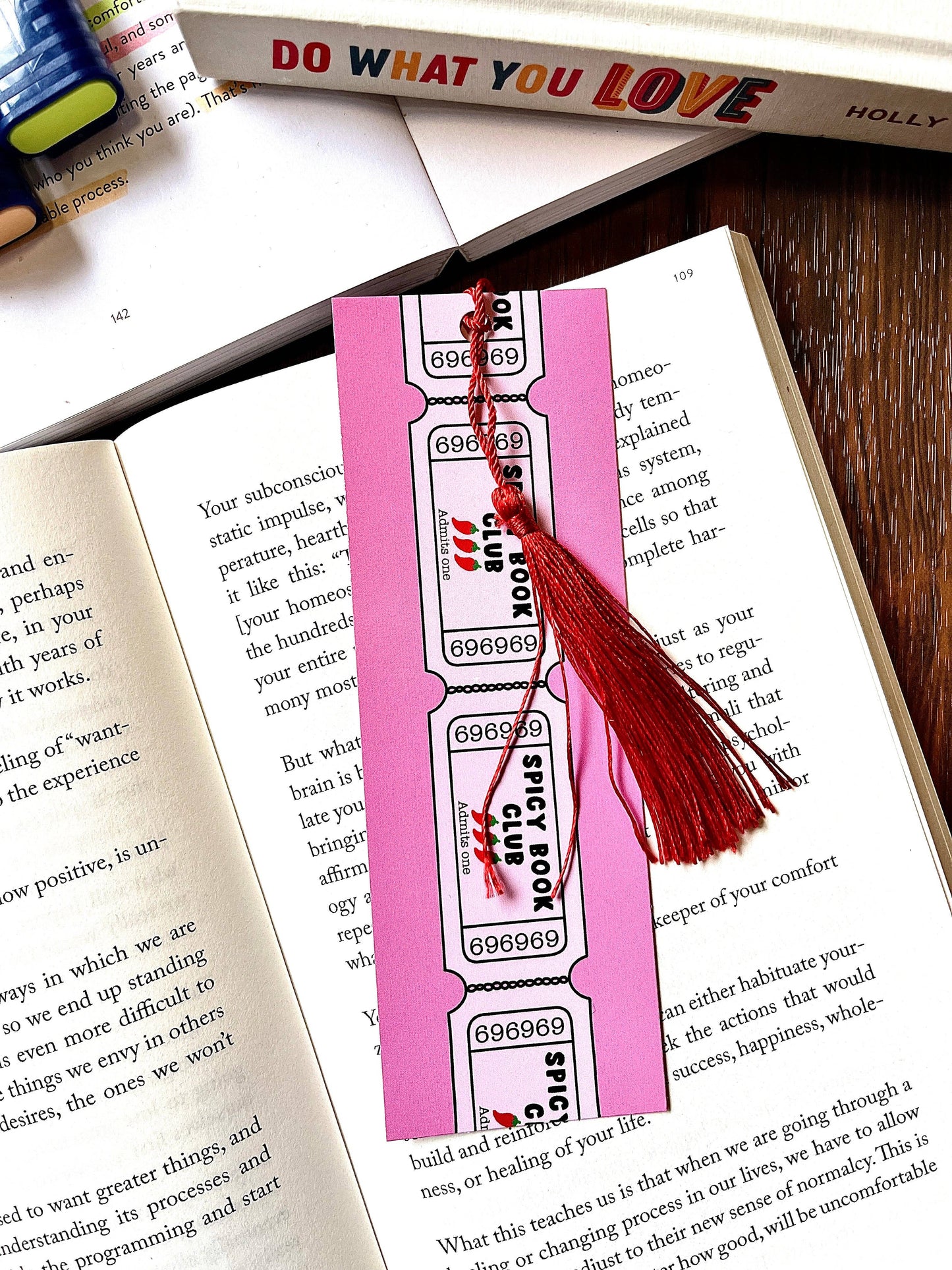 Spicy Bookclub Tassel Bookmark: With Tassel